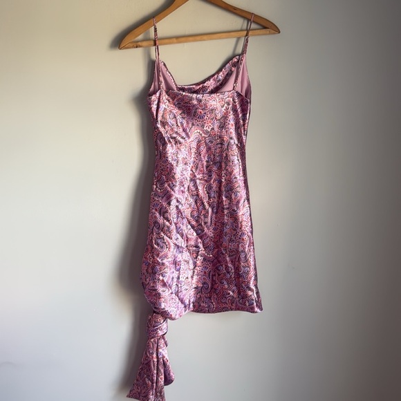 CINQ À SEPT Ryder Paisley Satin Mini Dress In Trm 2 - Picture 5 of 14